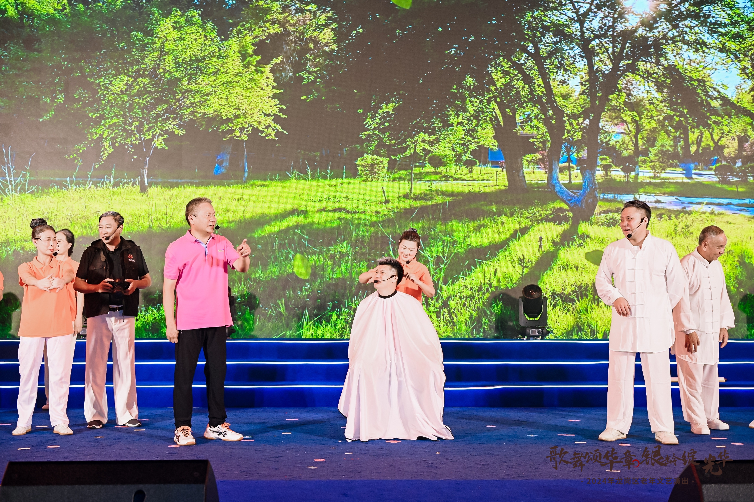 老年文艺演出补充现场图片 4