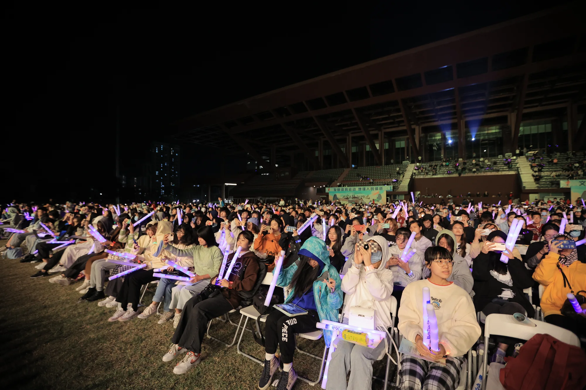 2021年深圳技术大学迎新晚会现场图片 5